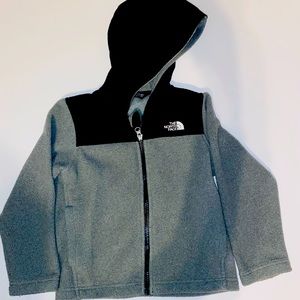 The North Face grey sweater, 5t